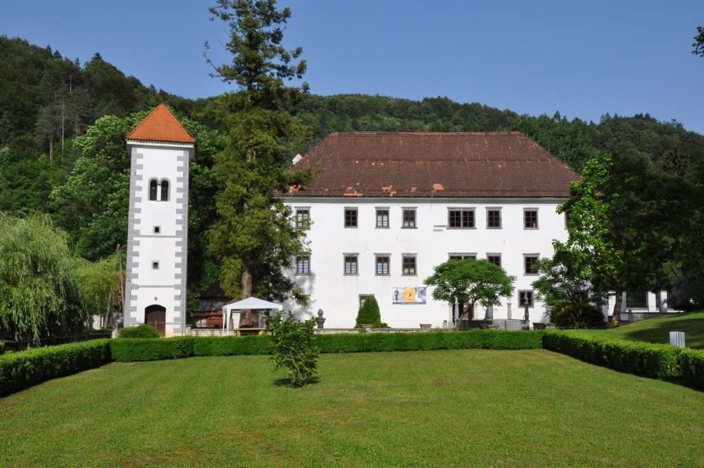 polhograjska graščina
