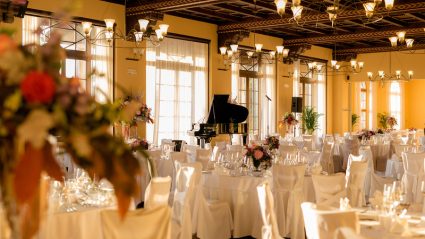 wedding in Postojna cave