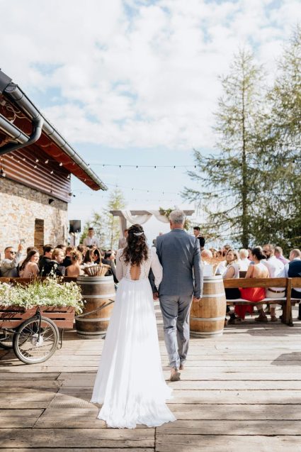 poroka v hotelu Rozka