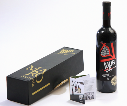 vino za poročno darilo