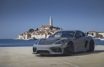 najem luksuznega vozila za poroko Porsche 718 Cayman GT4 RS