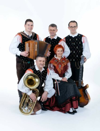 Ansambel Javor
