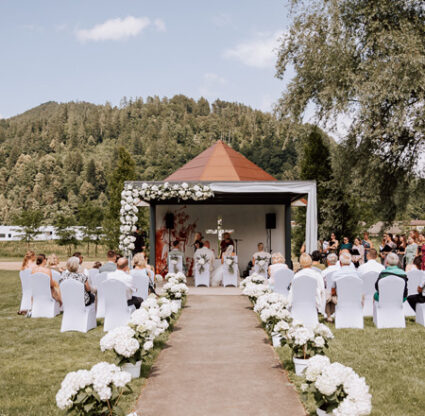 poroka v Korošici