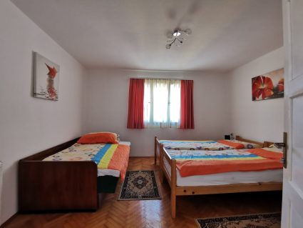 praznovanje ob reki Kolpi