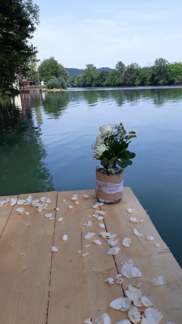 praznovanje ob reki Kolpi