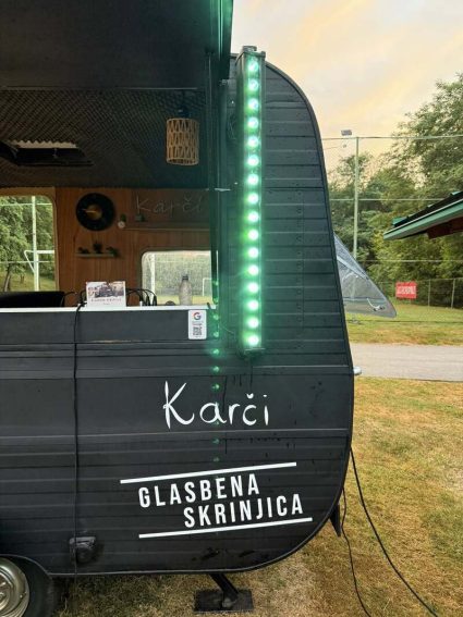 Karči - glasbena DJ skrinjica