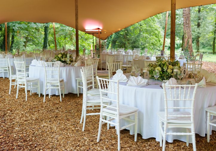 poročna zabava pod šotorom v Ljubljani