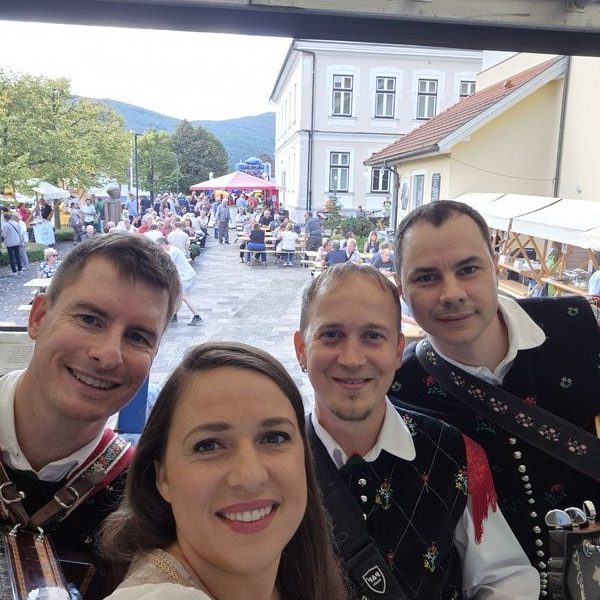 ansambel za poroko