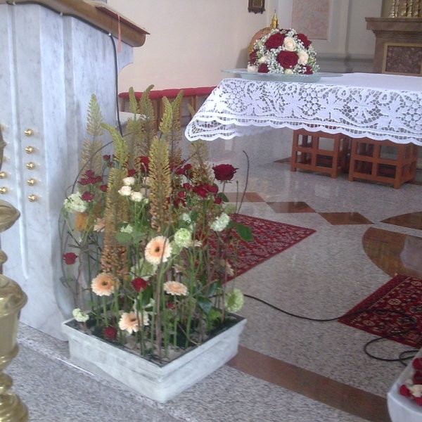poročna dekoracija cerkve