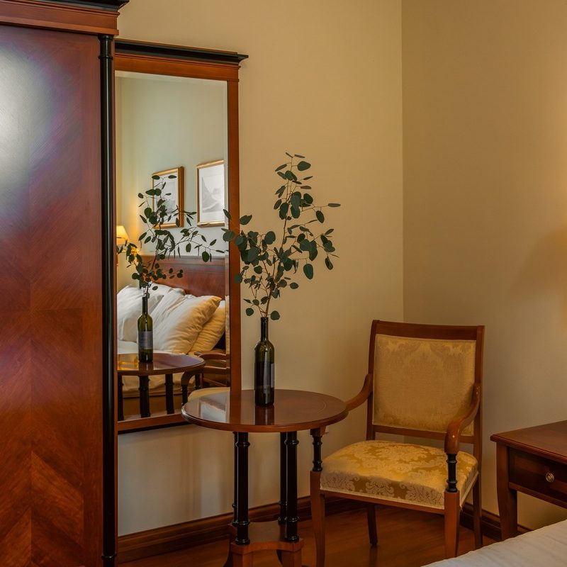 poroka v dvorcu Jeruzalem