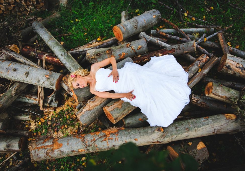 ugoden poročni fotograf