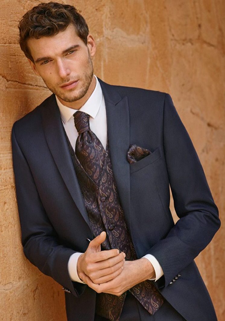 izposoja moške obleke za poroko