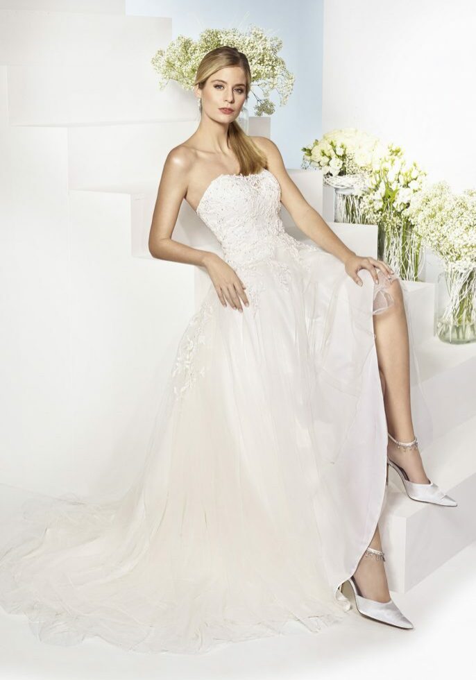 poročni salon white couture