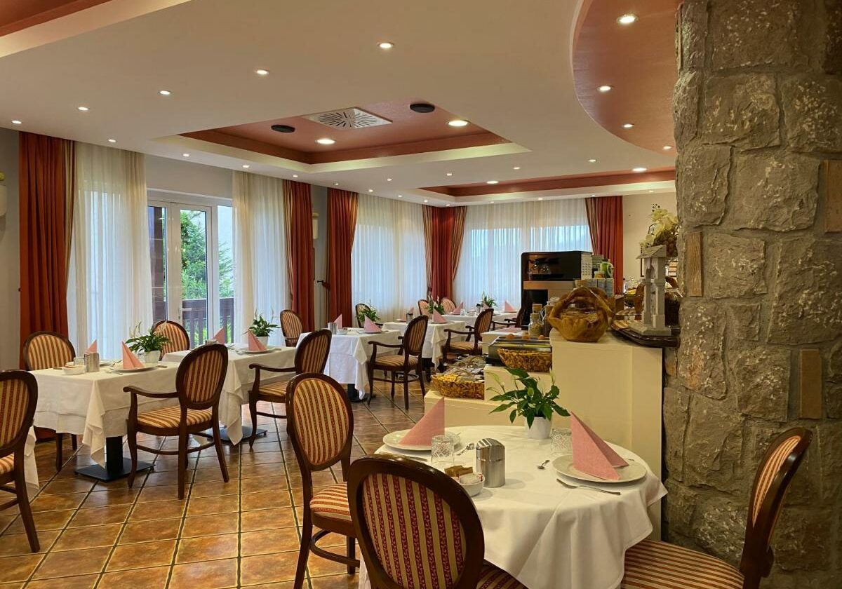 restavracija in hotel Grahor