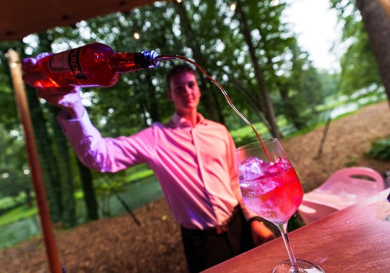 romantična poroka ob štirje Ribniki