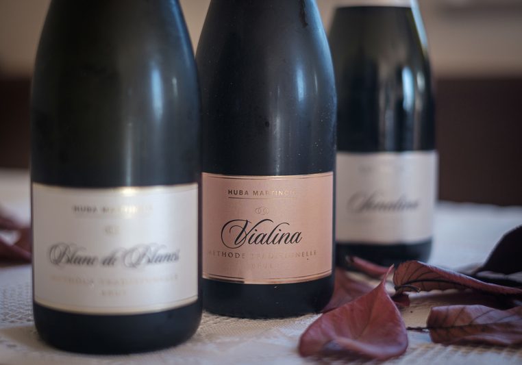 vino in penina na poroki