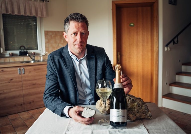 vino in penina na poroki